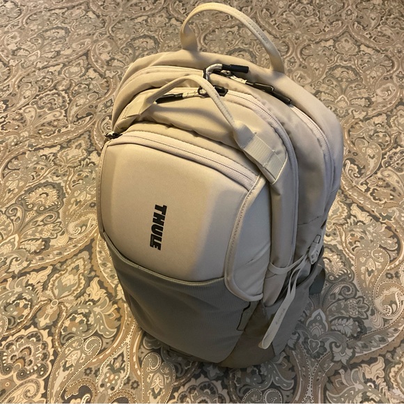 New Thule EnRoute 23L Pelican Grey Backpack - Picture 2 of 16